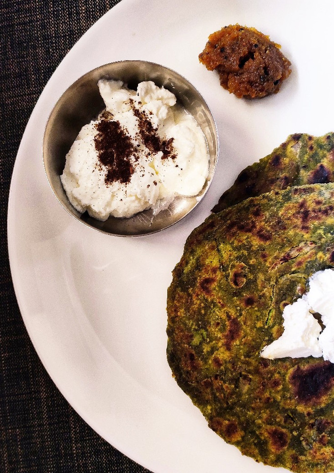A picture of Palak ka Parantha.
