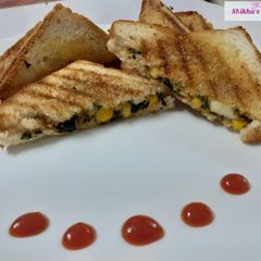 A picture of Cheese corn sandwich.