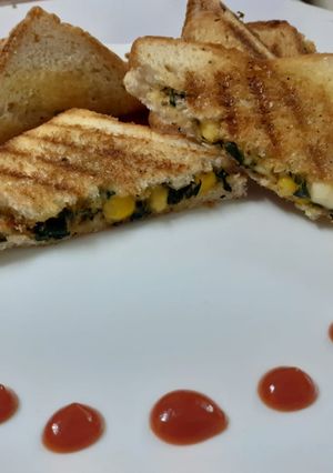 A picture of Cheese corn sandwich.