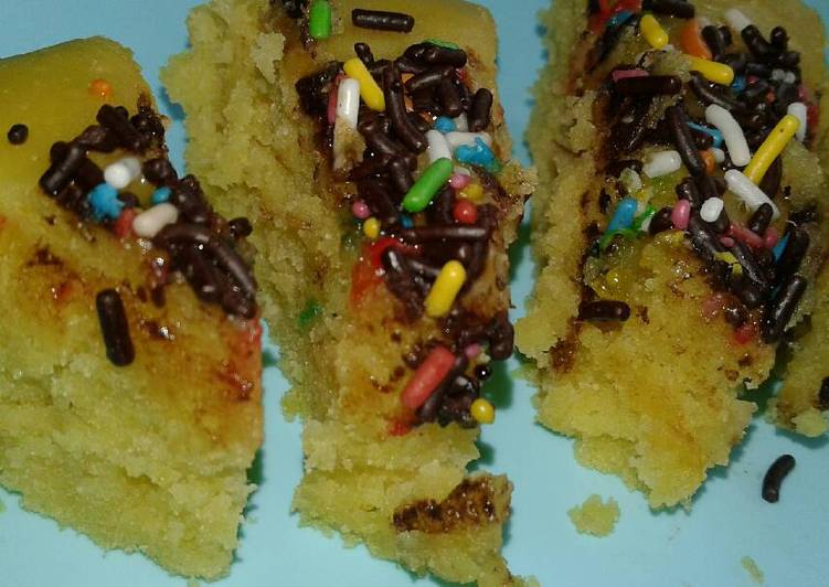 Brownies kukus ubi kuning