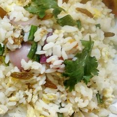 Egg fried rice A picture of Egg fried rice.
