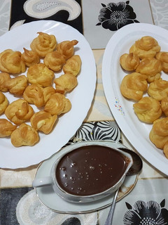 Una foto de Profiteroles