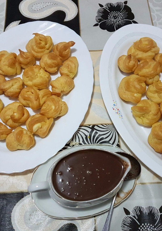 Una foto de Profiteroles