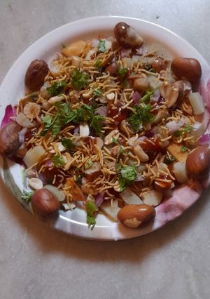 A picture of Jackfruit Seed Nimki Chat.