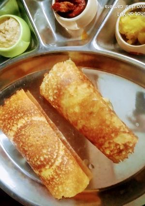 A picture of Moong Dal Dosa.