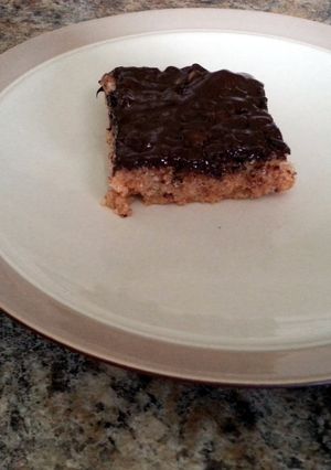 A picture of Gluten Free Peanut Butter Rice Krispie Treats.