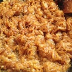 A picture of Caramelized Onions.