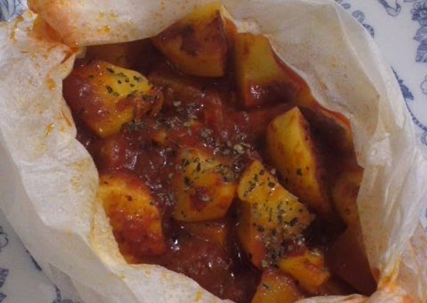 Potatoes in Tomato Sauce