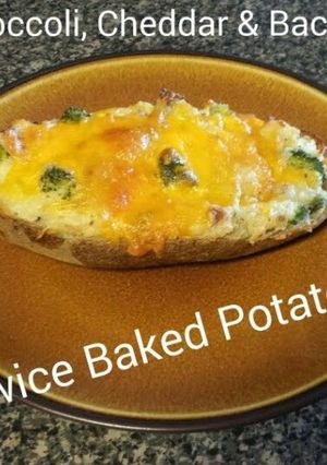 A picture of Bacon cheddar broccoli twice baked potatoes.