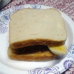 A picture of Banana sandwich.