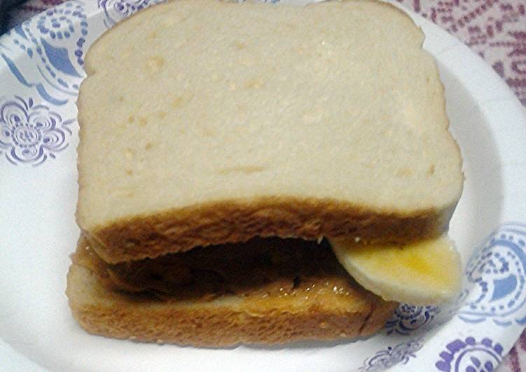 Banana sandwich