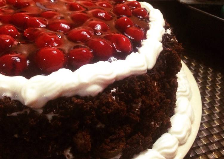 Steps to Prepare Ultimate Cherry-full Blackforest Cake