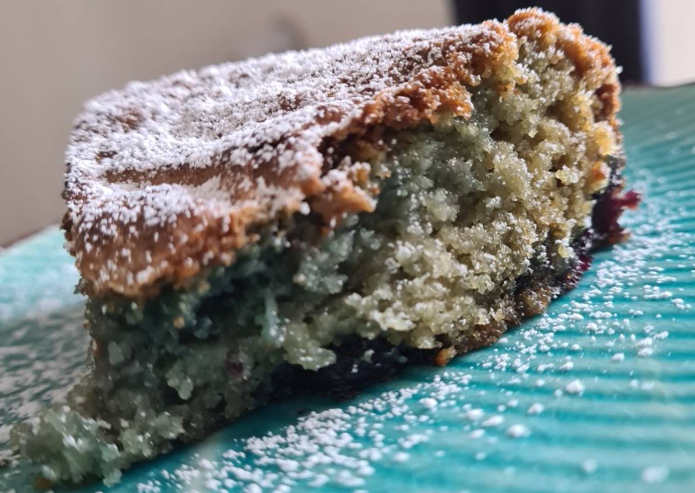 Blueberry and strawberry cake