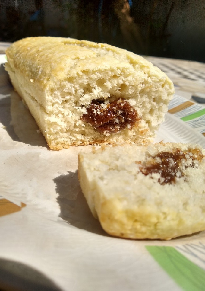Una foto de Budín de coco vegano relleno de dulce de leche de maní