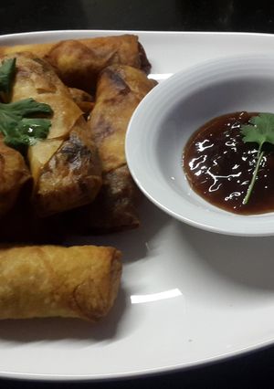 A picture of Thai Deep-Fried Spring Rolls.
