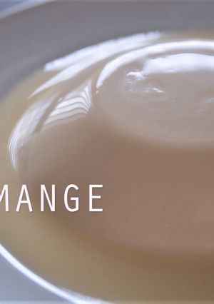 A picture of Blancmange (Almond Milk Pudding).