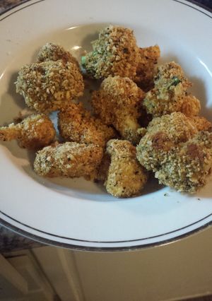 A picture of Healthy Cauliflower/Brocoli Bites.