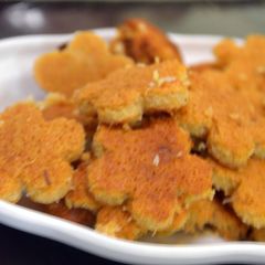 A picture of Coconut Macaroons.