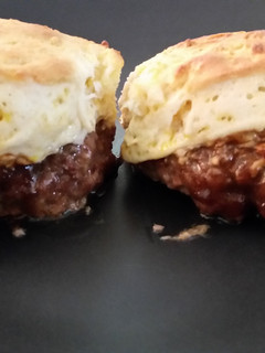 A picture of Biscuit Topped Burgers.