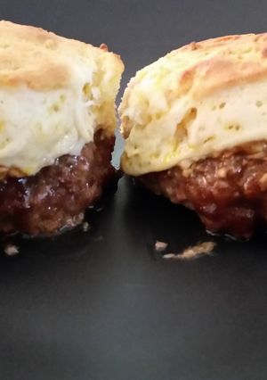 A picture of Biscuit Topped Burgers.