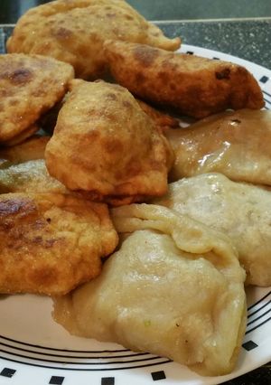 A picture of Pork potstickers.