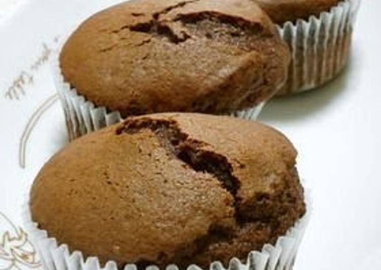 Recipe of Ultimate Rich Chocolate Cupcakes for Valentine&#39;s Day