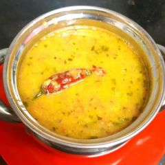 A picture of Dal Tadka fry restaurant style dish.