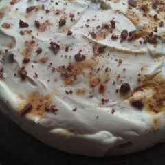 A picture of Honeycomb Cheesecake.