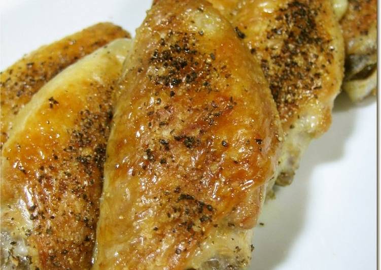 Easiest Way to Make Speedy Crunchy-Skinned Chicken Wings on the Grill