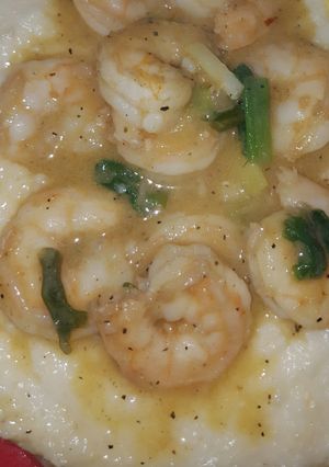 A picture of Simply Spicy Shrimp n Grits.