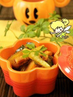 A picture of Curry-Flavored Pumpkin & Bacon Garlic-Butter Stir-Fry.
