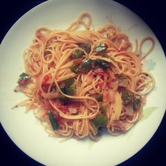 Roasted peppers spaghetti A picture of Roasted peppers spaghetti.
