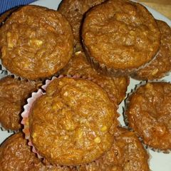 A picture of Pineapple carrots muffins.