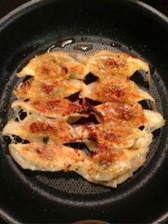 A picture of Gyoza Dumplings with Alpine Leek.