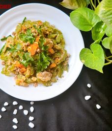 mướp đắng xào trứng thịt