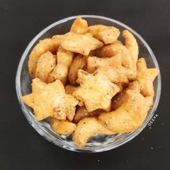 A picture of Masaledar Namakpara (Chand Sitare Masaledar Namakpara).