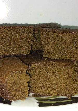 Una foto de Bizcochuelo de Miel Negra