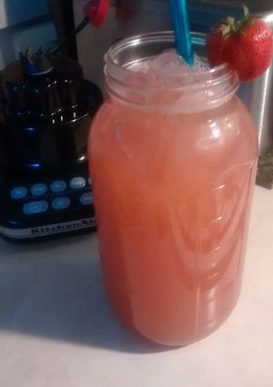A picture of M&N's Strawberry Vita water.