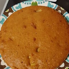 A picture of Carrot pineapple cake.