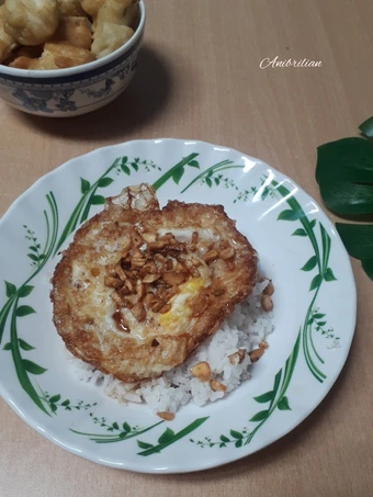 Langkah Gampang Membikin Resep Nasi telur ceplok khas Pontianak yang Uenak Anti Ribet, Lezat Sekali