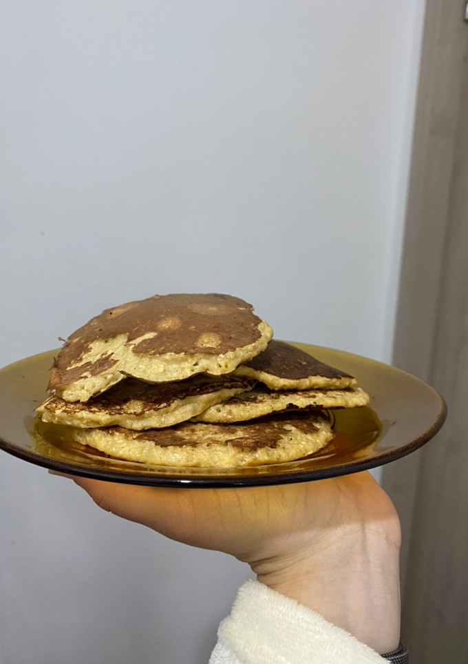 Una foto de Panqueques de banana y avena