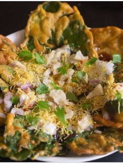 A picture of Palak Patta Chaat.