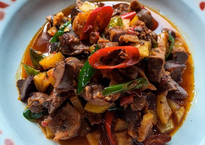Ternyata begini loh! Resep membuat Sambal goreng Hati Ayam dan kentang sajian Lebaran yang sempurna