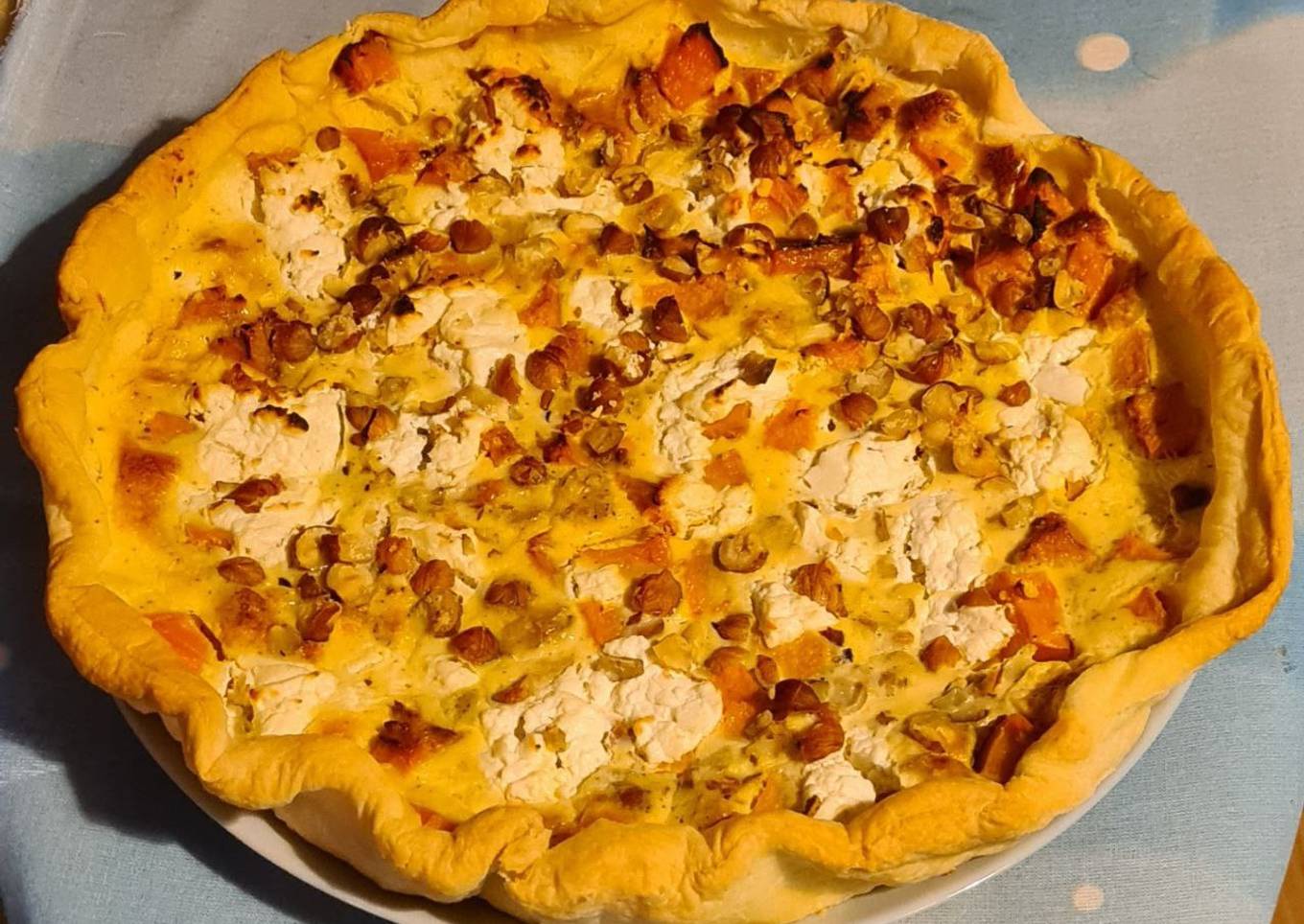 Quiche potiron chèvre noisettes