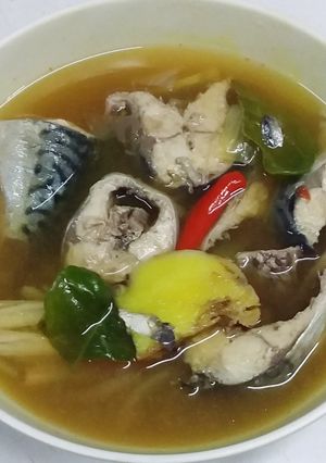 A picture of Clear Soup Tom Yum with Mackerel.