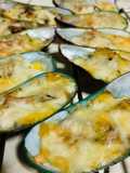 Three Cheese Baked Mussels