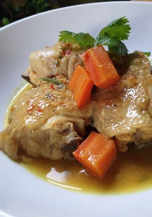 A picture of Chicken Curry.