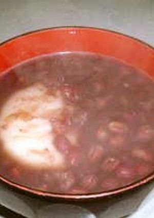 A picture of Zenzai Made in a Pressure Cooker.