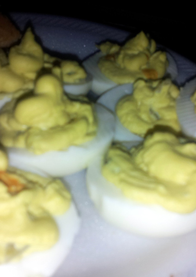 A picture of nikkis deviled eggs.