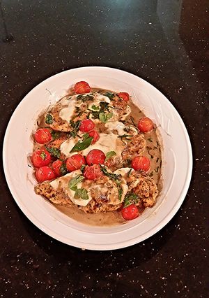 A picture of Chicken Caprese.